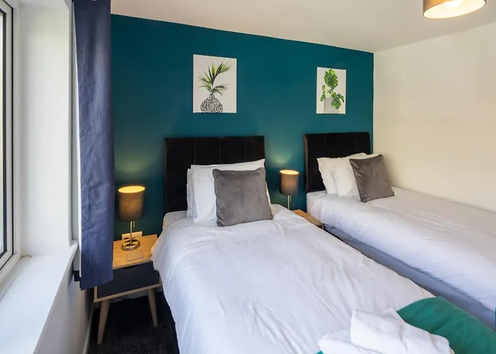 Holiday home Dorian Place By Cliftonvalley *